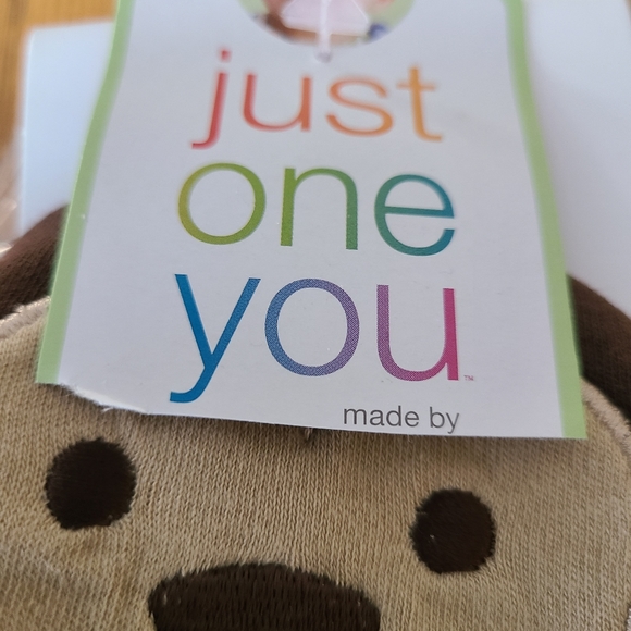 NWT 3 piece set including footless sleeper/romper, bib and hat - Picture 2 of 4